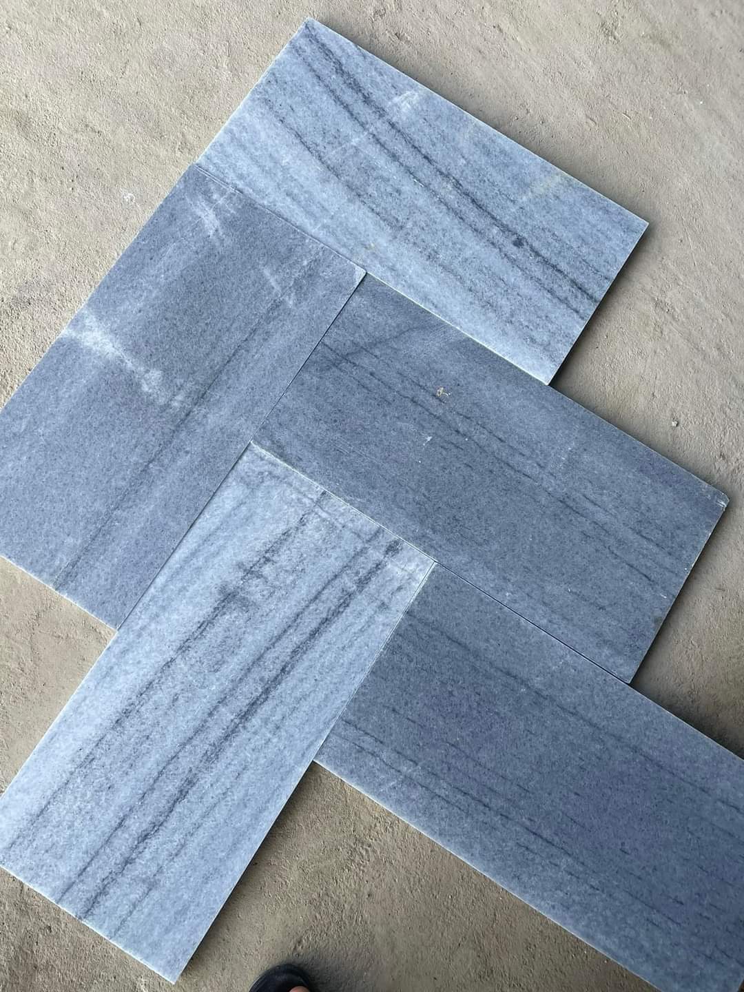 Đá sọc dưa vân nhạt