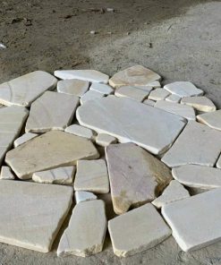 Alternative view of Đá rối vàng quay cạnh